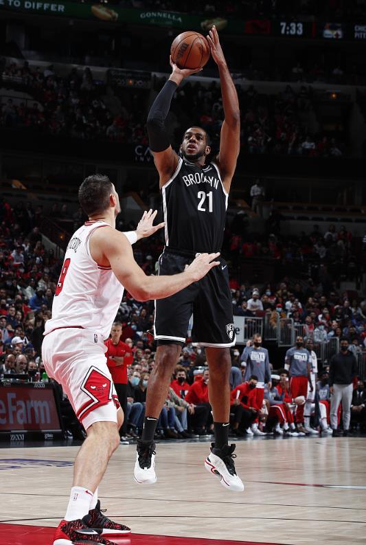  杜兰特复出篮网终结公牛七连胜  