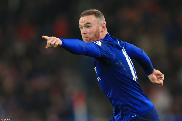  莱比锡队长任意球破门创队史纪录  